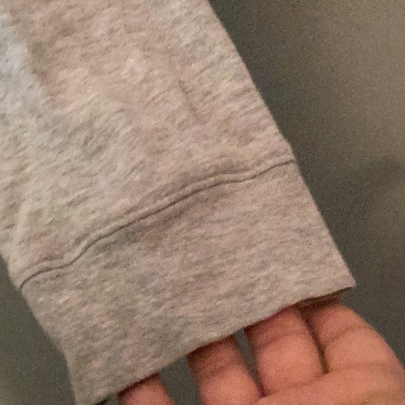 Peanuts Gray Christmas Sweatshirt Size XL EUC - Picture 6 of 8